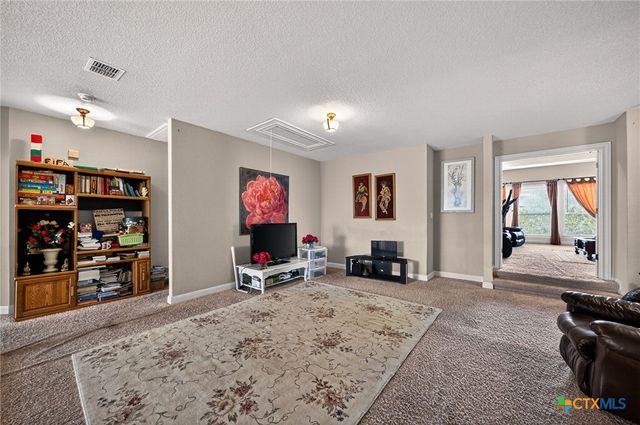 3207 Big Pond, San Antonio, TX 78261
