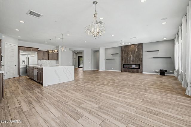 24437 N 94TH Avenue, Peoria, AZ 85383