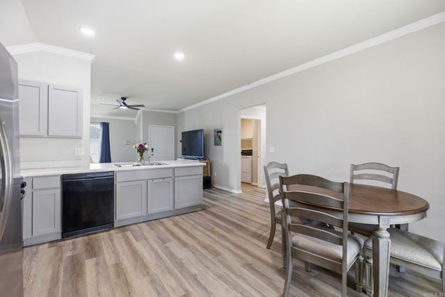 1280 Meadows Dr, Benton, AR 72019