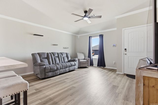 1280 Meadows Dr, Benton, AR 72019