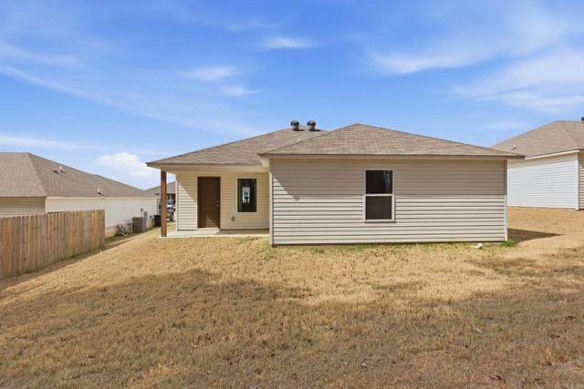 1280 Meadows Dr, Benton, AR 72019