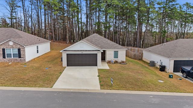 1280 Meadows Dr, Benton, AR 72019