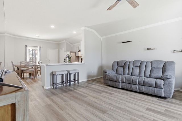 1280 Meadows Dr, Benton, AR 72019