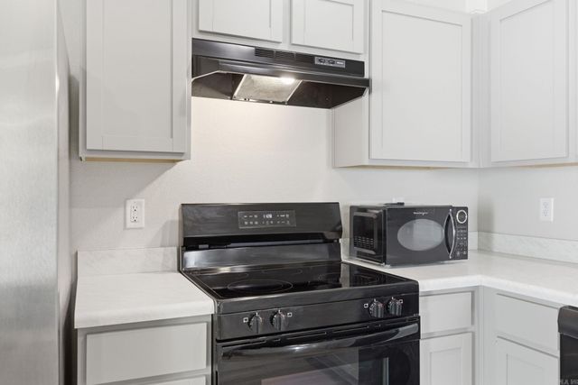 1280 Meadows Dr, Benton, AR 72019