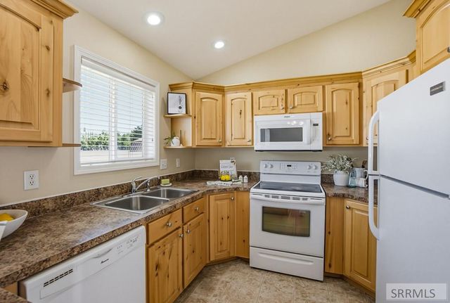 2751 N Midnight Blue Drive, Idaho Falls, ID 83401