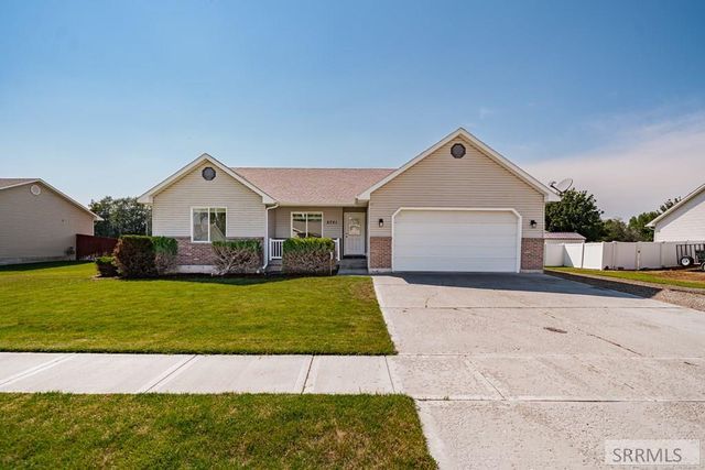 2751 N Midnight Blue Drive, Idaho Falls, ID 83401