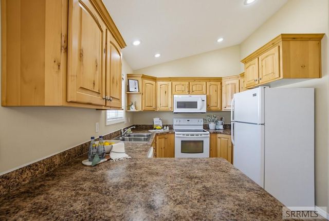2751 N Midnight Blue Drive, Idaho Falls, ID 83401
