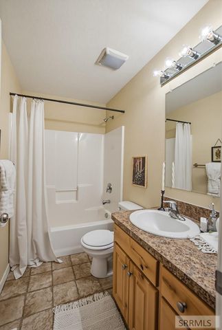 2751 N Midnight Blue Drive, Idaho Falls, ID 83401