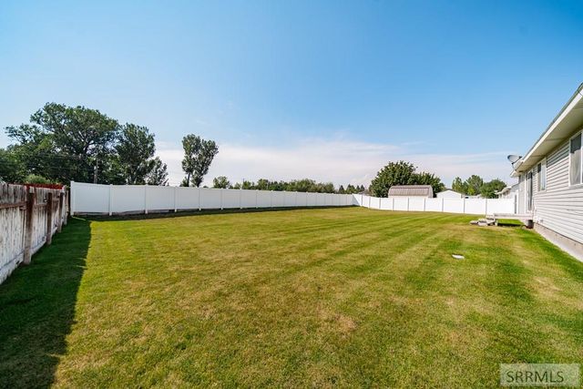 2751 N Midnight Blue Drive, Idaho Falls, ID 83401