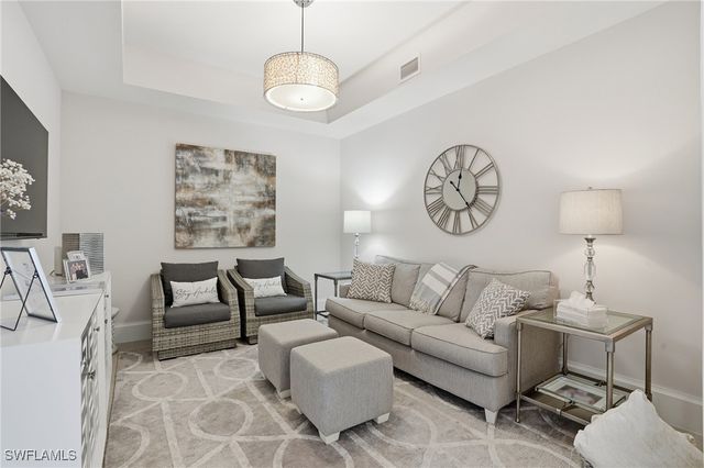 1030 3rd AVE S 417, Naples, FL 34102