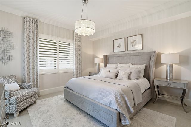 1030 3rd AVE S 417, Naples, FL 34102