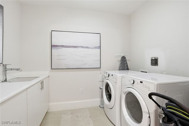 1030 3rd AVE S 417, Naples, FL 34102