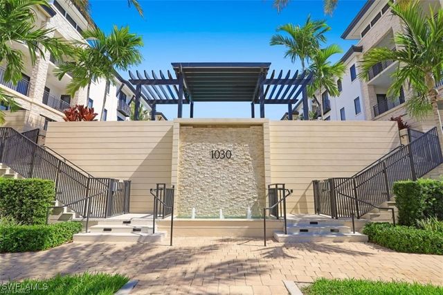 1030 3rd AVE S 417, Naples, FL 34102