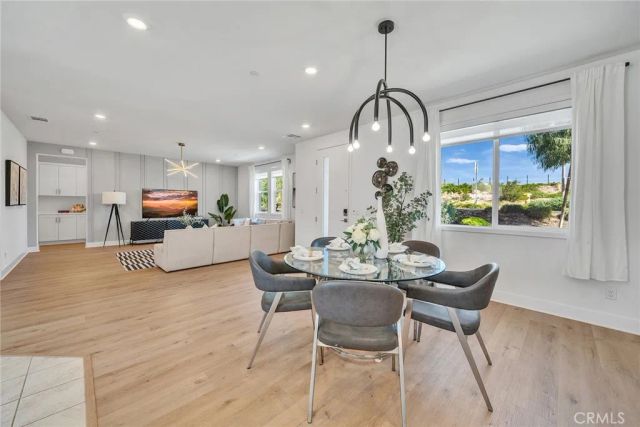 293 Lynx, Irvine, CA 92618