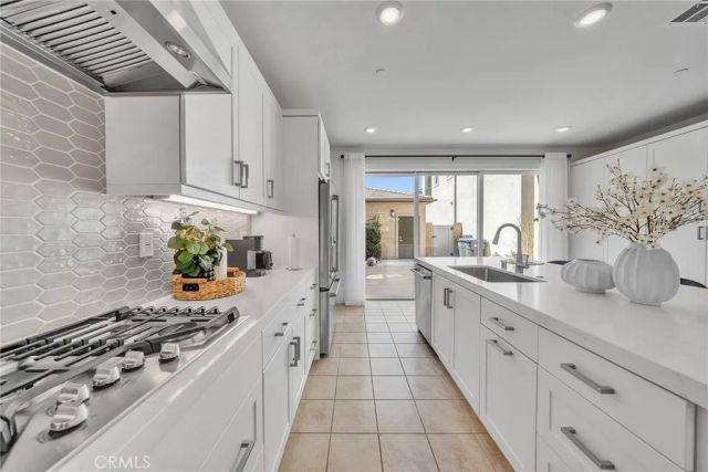 293 Lynx, Irvine, CA 92618