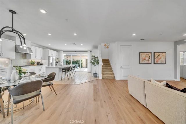 293 Lynx, Irvine, CA 92618