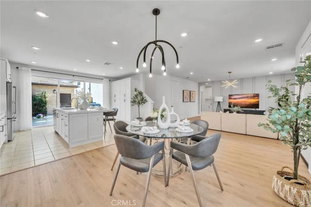 293 Lynx, Irvine, CA 92618