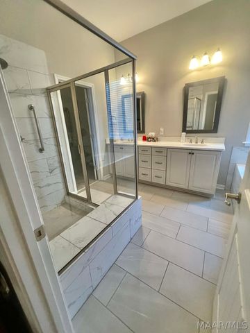 9338 Crescent Lodge Circle, Pike Road, AL 36064