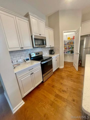 9338 Crescent Lodge Circle, Pike Road, AL 36064