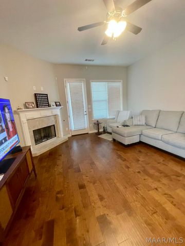 9338 Crescent Lodge Circle, Pike Road, AL 36064