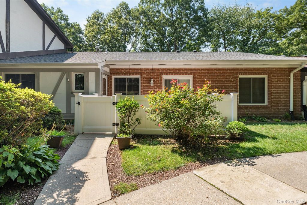 26 Birchwood Road, Medford, NY 11763
