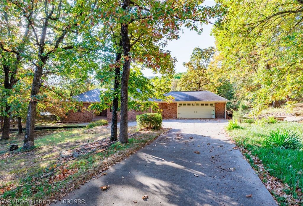 3132 Glen Flora, Fort Smith, AR 72908