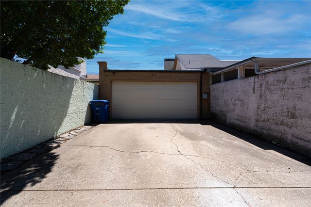 1837 Amber Lane, Carrollton, TX 75007
