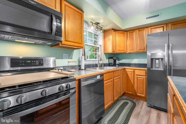 4 TIMBERLINE DR, Newark, DE 19711