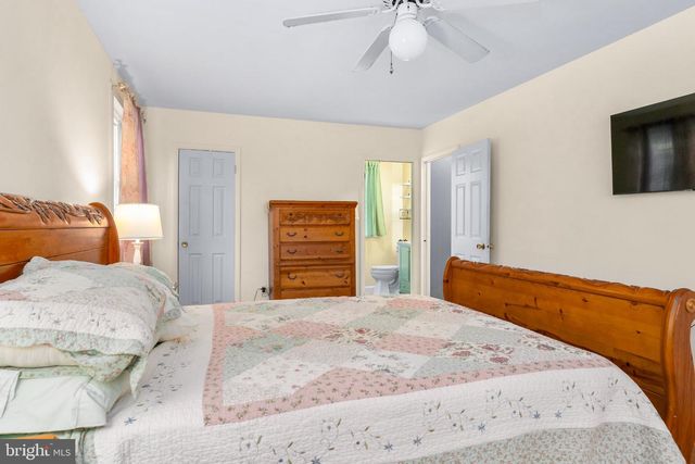 4 TIMBERLINE DR, Newark, DE 19711