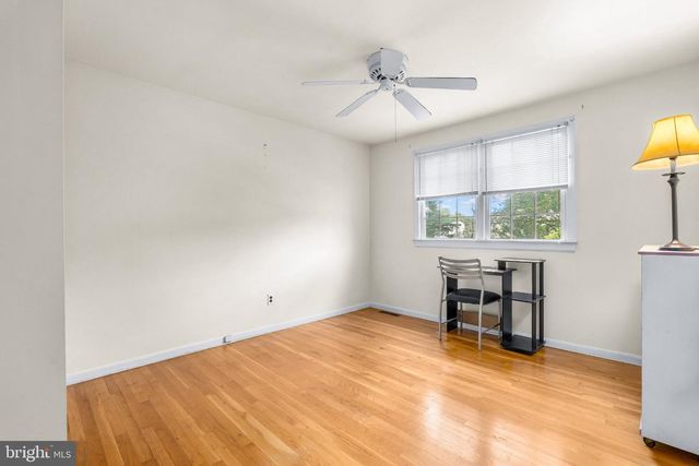 4 TIMBERLINE DR, Newark, DE 19711