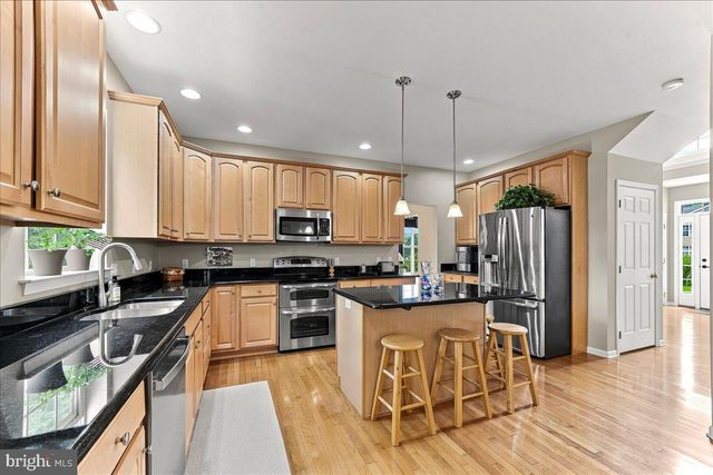 125 FIELDSTONE CT, York, PA 17402