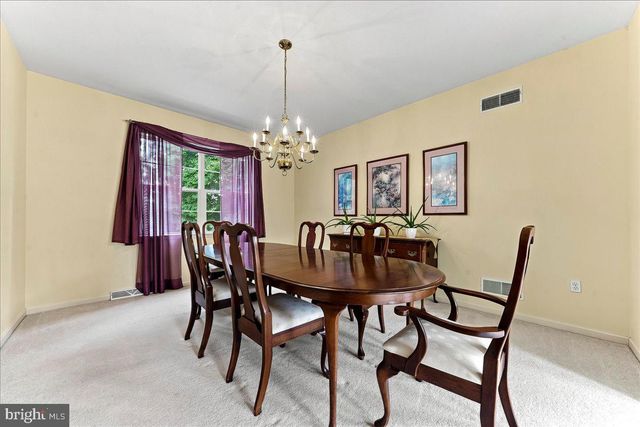 125 FIELDSTONE CT, York, PA 17402