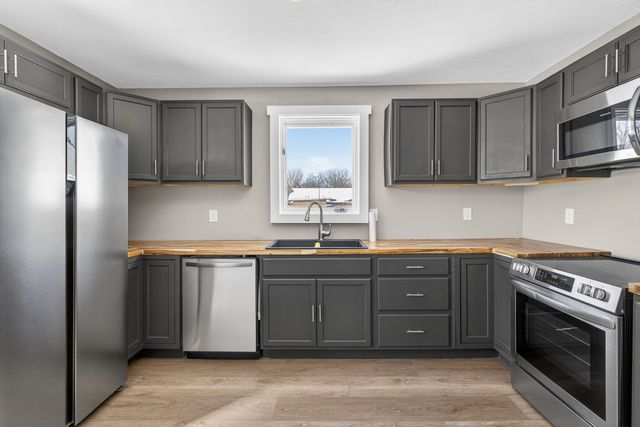 2929 N. 3rd Street, Clinton, IA 52732