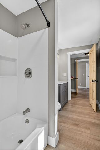 2929 N. 3rd Street, Clinton, IA 52732