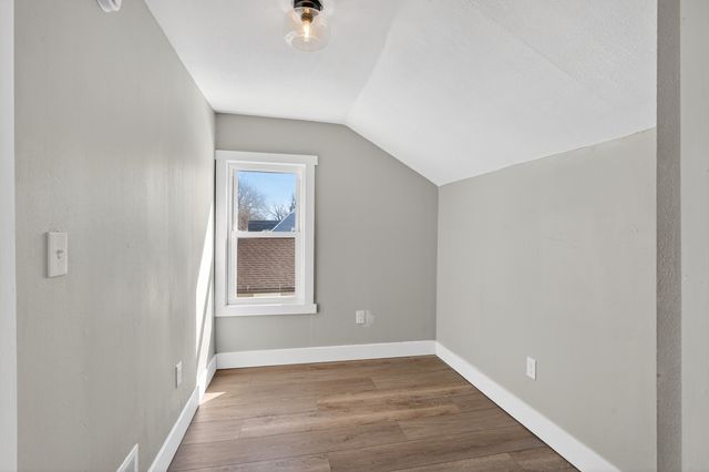 2929 N. 3rd Street, Clinton, IA 52732