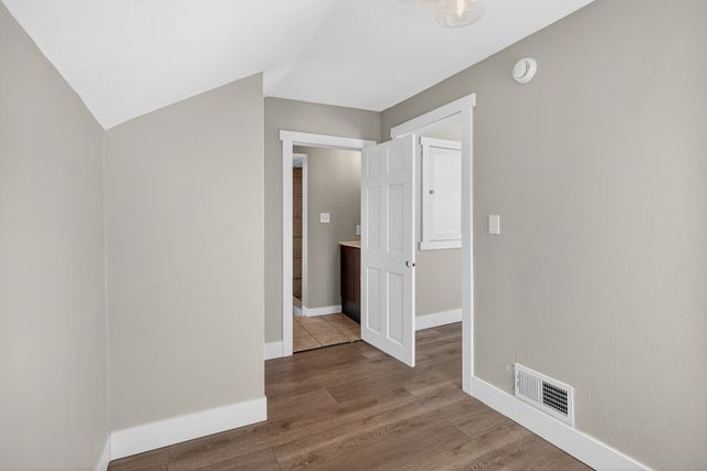 2929 N. 3rd Street, Clinton, IA 52732