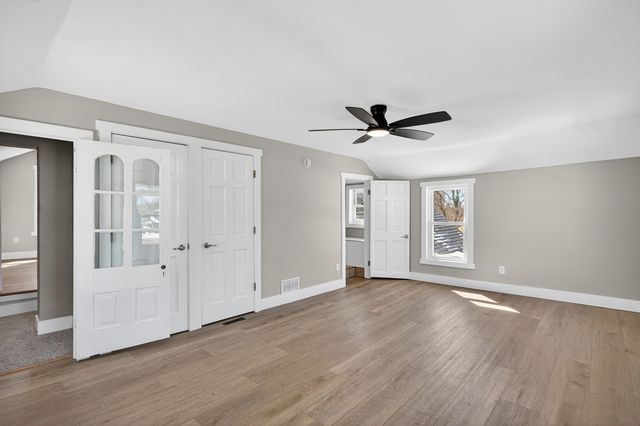 2929 N. 3rd Street, Clinton, IA 52732