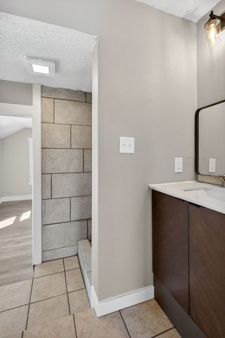 2929 N. 3rd Street, Clinton, IA 52732