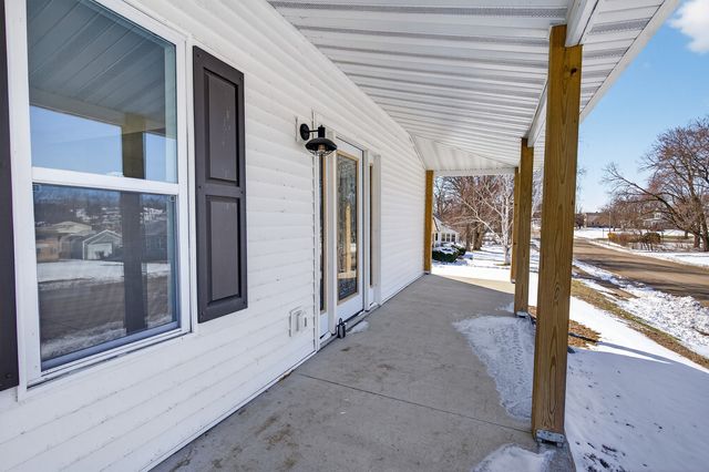 2929 N. 3rd Street, Clinton, IA 52732