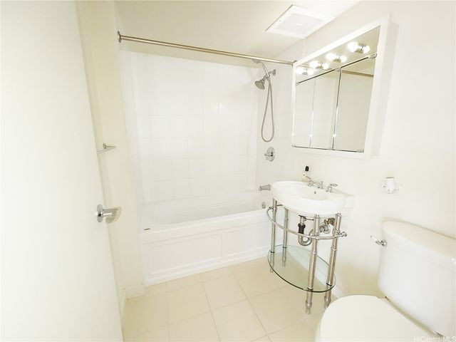 1288 Kapiolani Boulevard 3301W, Honolulu, HI 96814