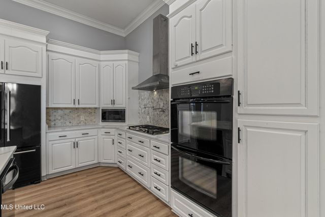 49 Canebrake Boulevard, Hattiesburg, MS 39402