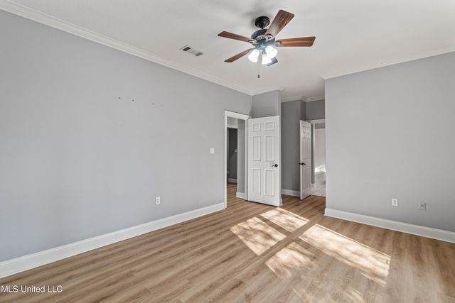49 Canebrake Boulevard, Hattiesburg, MS 39402