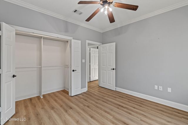 49 Canebrake Boulevard, Hattiesburg, MS 39402