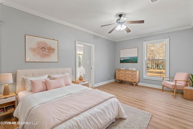 49 Canebrake Boulevard, Hattiesburg, MS 39402