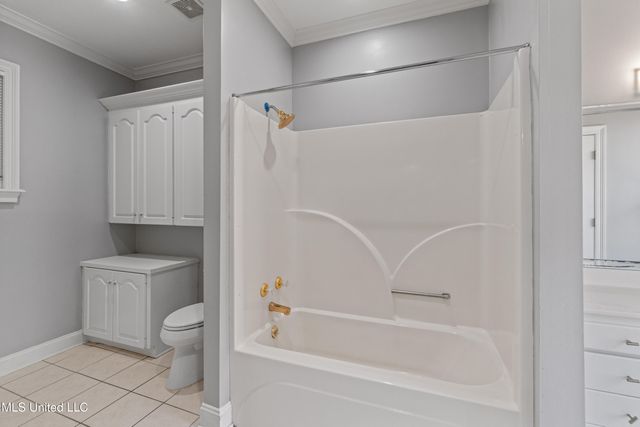 49 Canebrake Boulevard, Hattiesburg, MS 39402