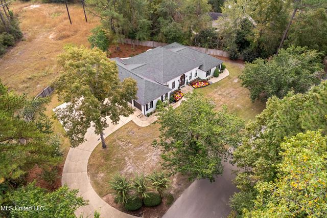 49 Canebrake Boulevard, Hattiesburg, MS 39402
