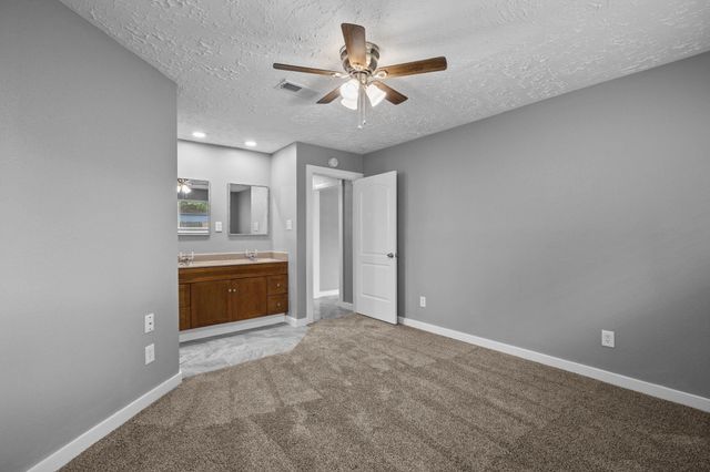 8122 Swan Meadow Lane, Humble, TX 77338