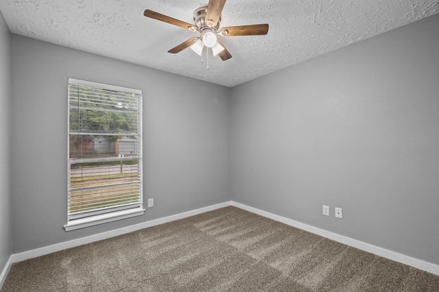 8122 Swan Meadow Lane, Humble, TX 77338