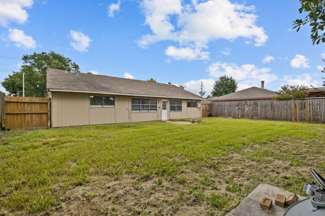 8122 Swan Meadow Lane, Humble, TX 77338