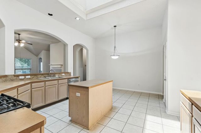 31235 Windcrest Park Lane, Spring, TX 77386